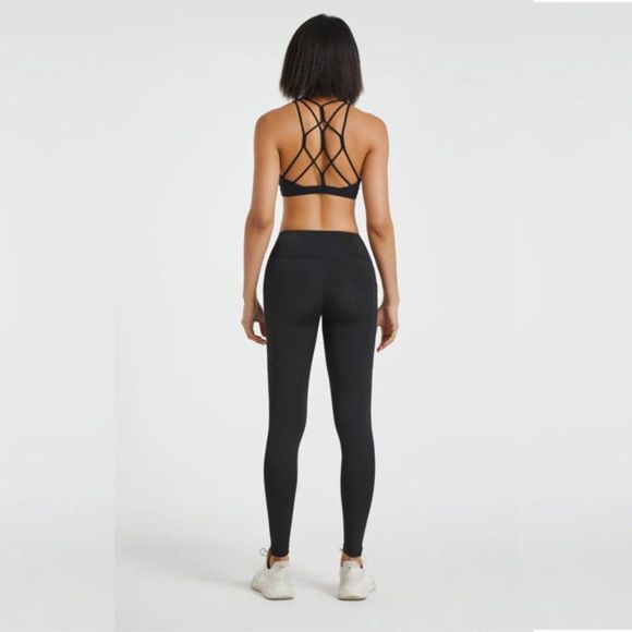 Black Crossover Legging With Pocket - Crossover Waist - Crossover Legging - Picture 3 of 6